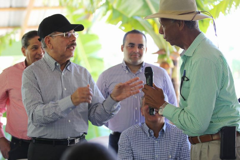 En Fundación, Barahona, Danilo apoya producción de plátanos y empacadora