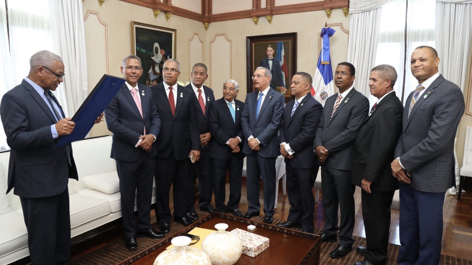 https://presidencia.gob.do/noticias/codia-reconoce-danilo-medina-por-su-firmeza-democratizadora-e-incluyente-en-los-sorteos-de