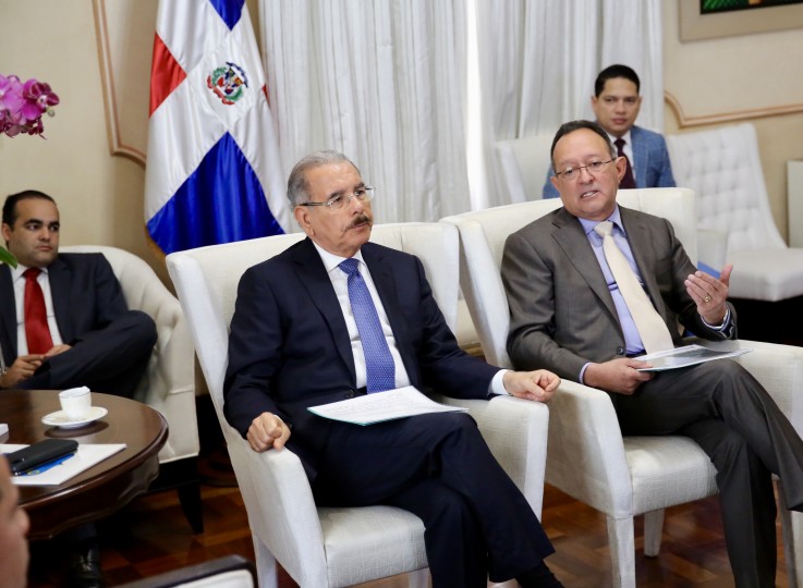 Ángel Estévez y Danilo Medina