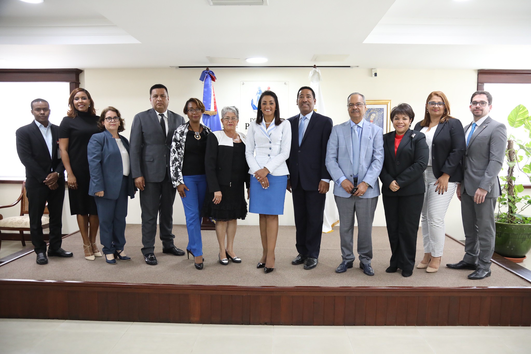 Despacho Primera Dama y Comedores Económicos acuerdan suplir desayuno, comida, merienda y cena en actividades de programas