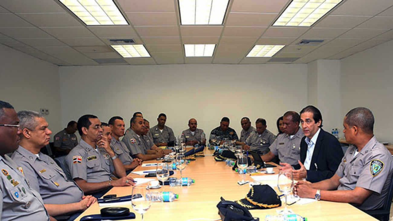 Gustavo Montalvo reunido con la PN