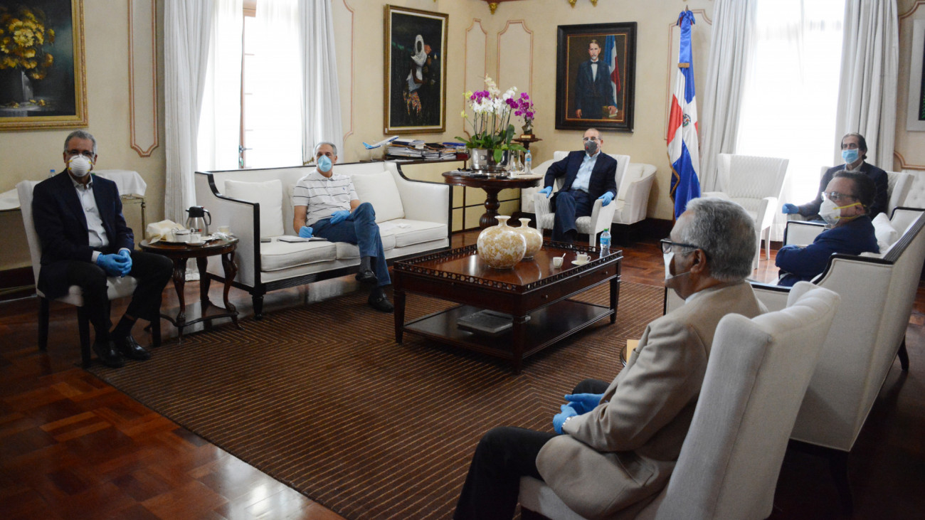 Reunión Palacio Nacional contra coronavirus.