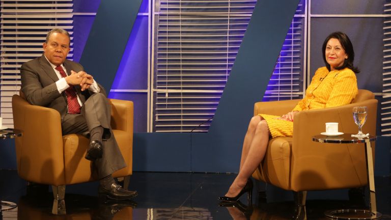 Rosa Rita Álvarez durante entrevista en el programa Personalmente.