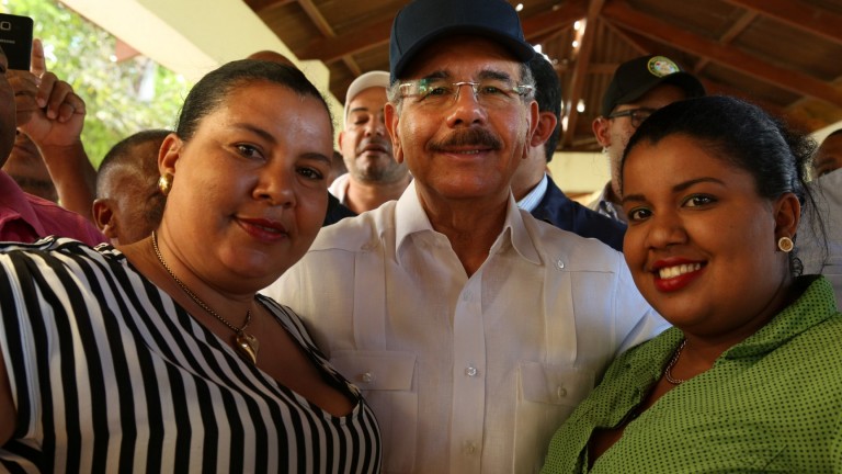 Danilo Medina: se debe educar en igualdad y respeto para combatir violencia contra la mujer