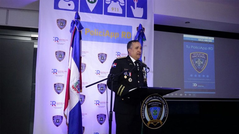 Jefe Policía Nacional en rueda de prensa Tu PoliciApp