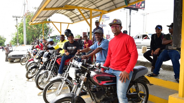 Motoconchistas del Teleférico Santo Domingo