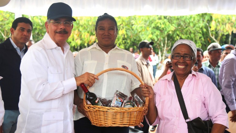 VS209: Danilo lleva apoyo a Vicentillo, El Seibo. Producción de cacao, plátano y ñame