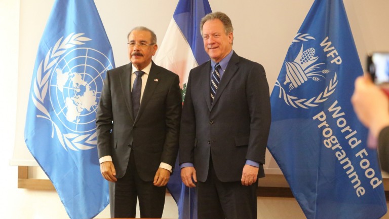 Danilo Medina y David Beasley