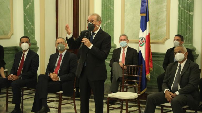 Danilo Medina habla a productores agropecuarios durante encuentro en Palacio Nacional