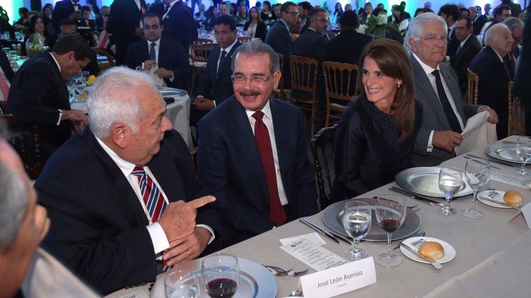 AIRD reconoce a Danilo Medina