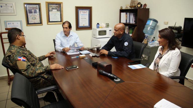 Gustavo Montalvo, general Juan Manuel Méndez y Zoraima Cuello